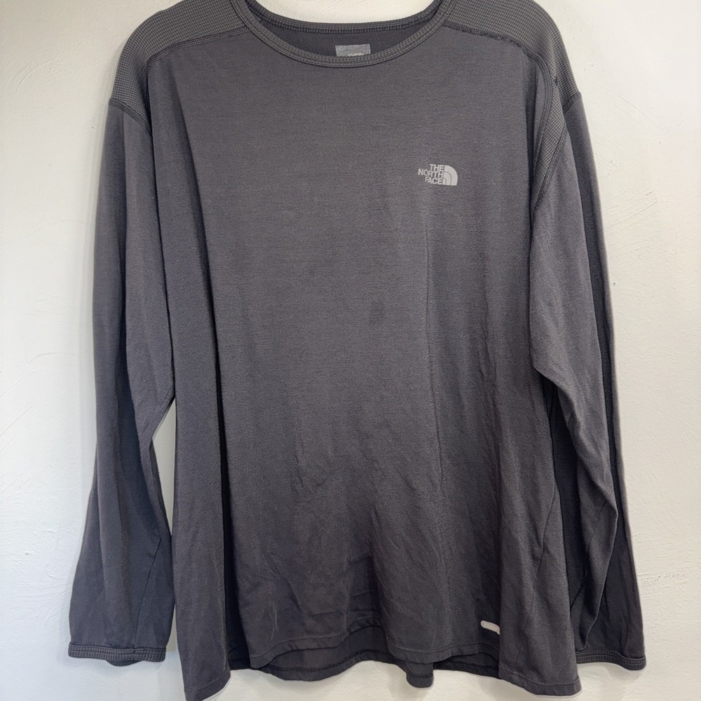 The North Face Mens Long Sleeve T Shirt Size L Gray Vaporwick Athletic